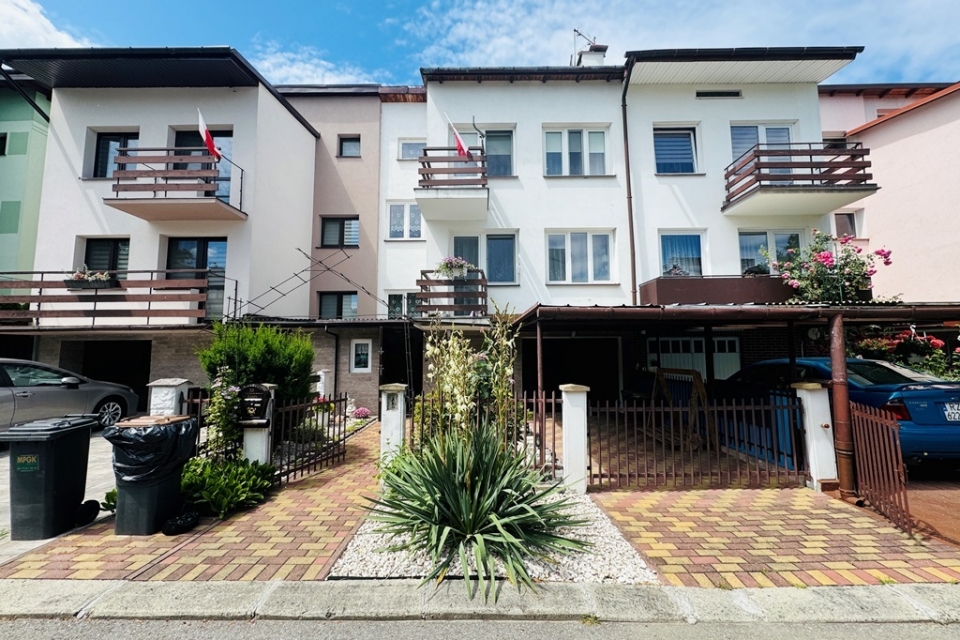 Zankomita lokalizacja|120 m²| garaż |duża działka