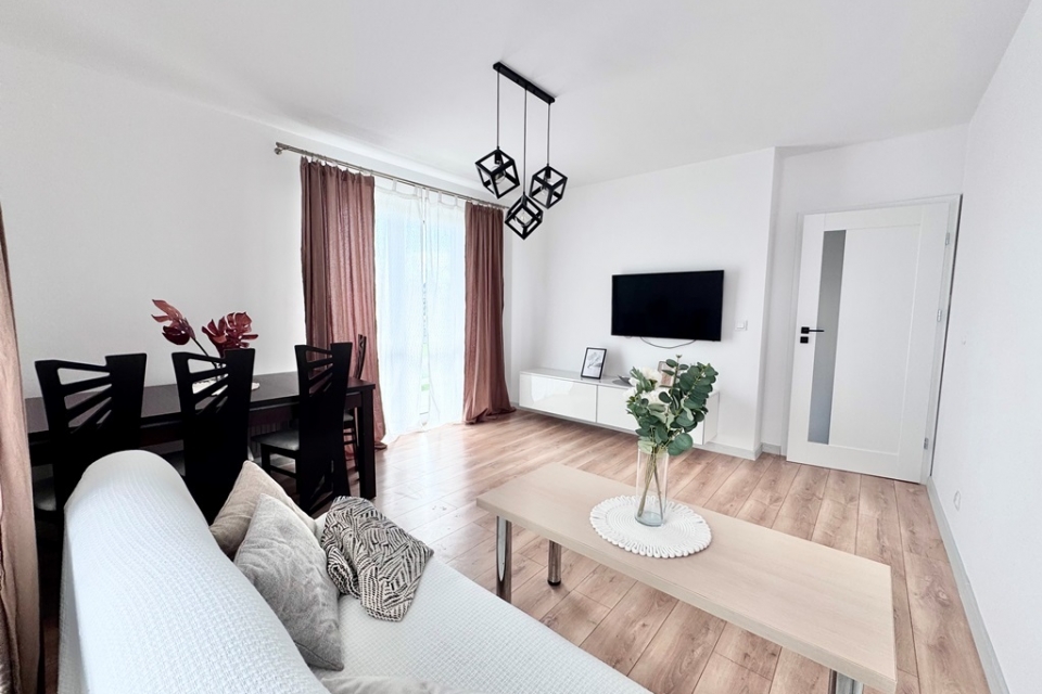 Osobna kuchnia, balkon 12m2, MPEC, umeblowane
