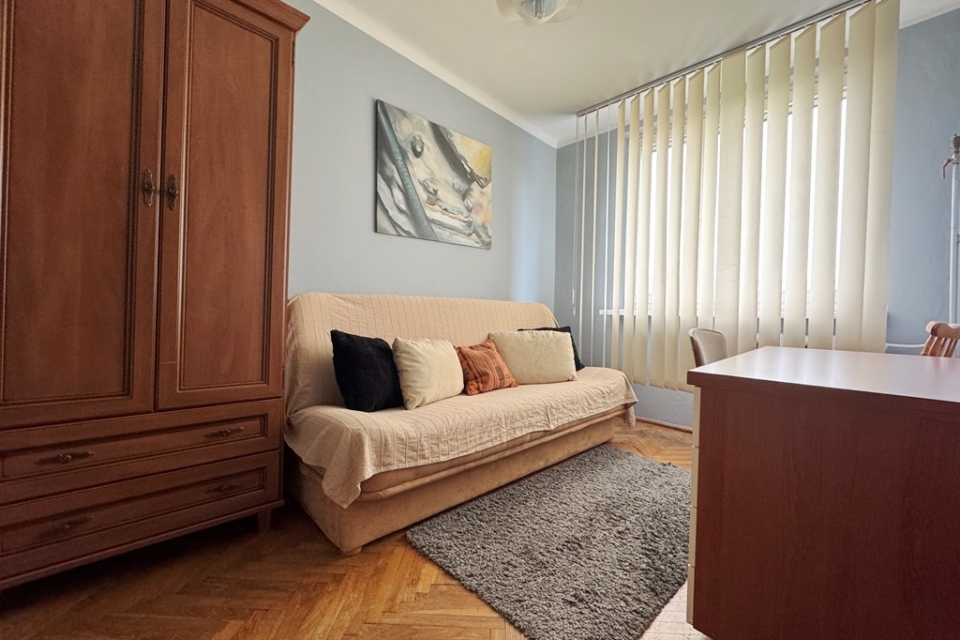 2 pokojowe mieszkanie|balkon- os. 1000 lecia