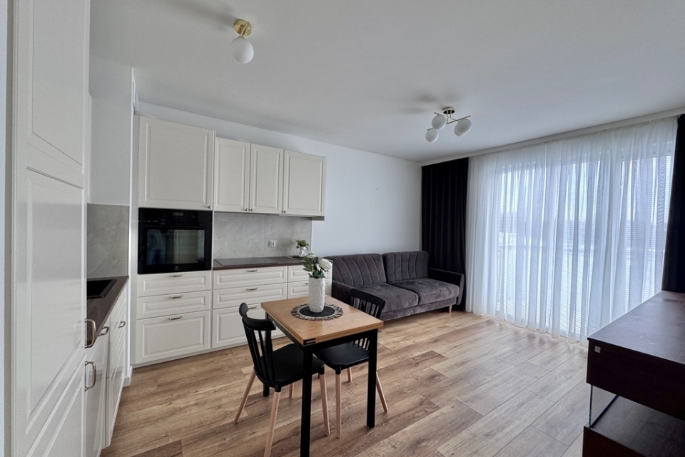 Urządzone | 4 pok. | duży balkon 10m2 | podłogówka