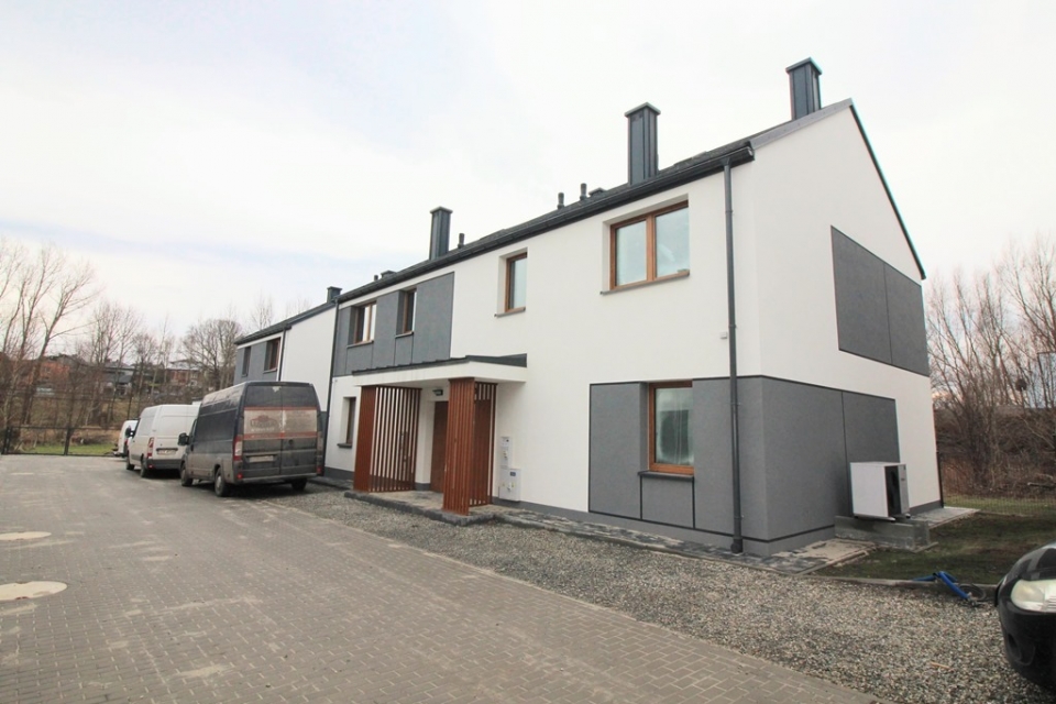 Ustawne ze strychem i ogrodem ok.100 m2