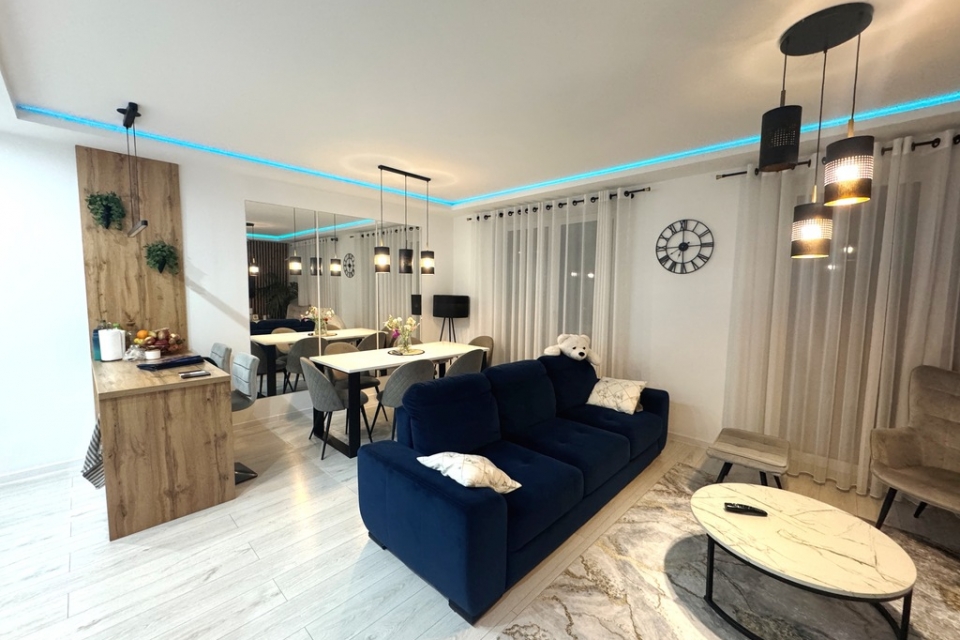 Dwupoziomowy apartament z tarasem - Drabinianka