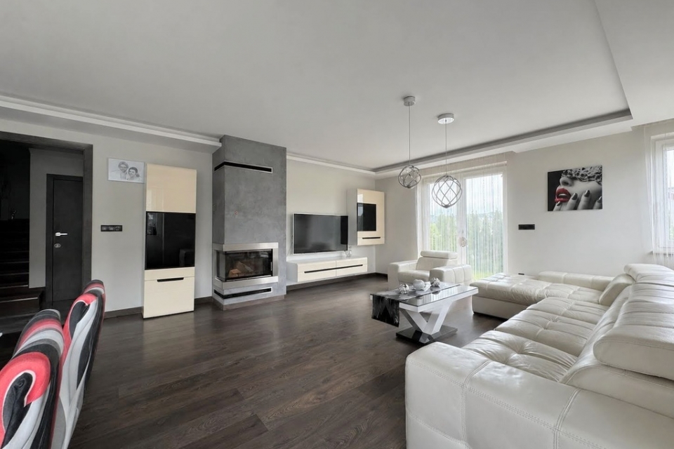 Przestronny Dom/Działka 8 arów/Spokojna okolica