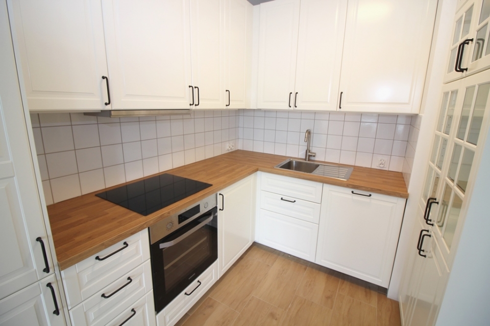 Dwupoziomowy, umeblowany apartament z tarasem